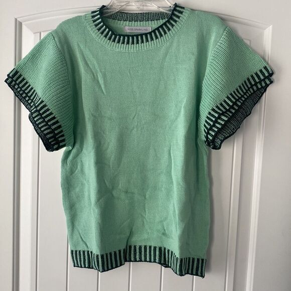 Aztec style ruffle trim sweater - Size L - Picture 1 of 3